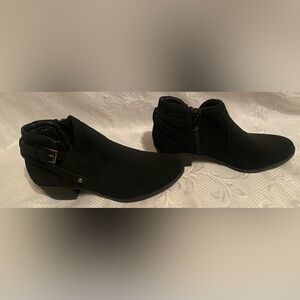 Black Ankle Boots. Size 6